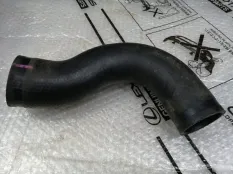 Патрубок интеркулера Toyota RAV4 40 2.2TD