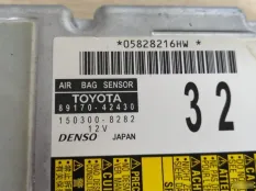 Блок управления AirBag Toyota RAV4 40