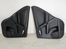 Обшивки дверей задние Toyota RAV4 40