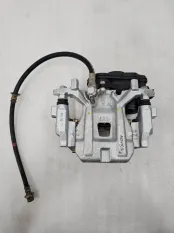 Суппорт задний правый Toyota RAV4 XA50