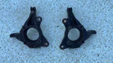 Кулак поворотный Lexus RX4