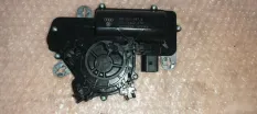 Доводчик двери багажника Volkswagen Passat B8