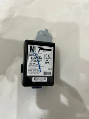 ЭБУ беcключевого доступа Toyota RAV4 40