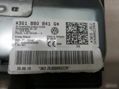 Подушка безопасности в колени водителя Volkswagen
