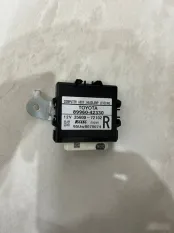 ЭБУ корректором фар Toyota RAV4 40
