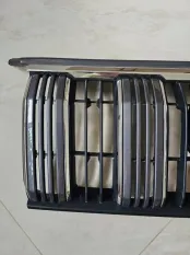 Решетка радиатора Toyota Prado 150