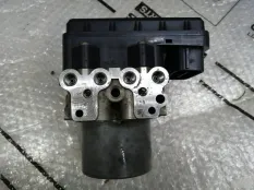 Блок ABS Toyota RAV4 40