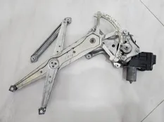 Стеклоподъемник задний левый Lexus RX4