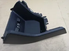 Лоток центральной консоли Kia Sportage QL