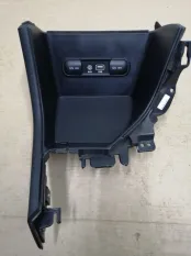 Лоток центральной консоли Kia Sportage QL