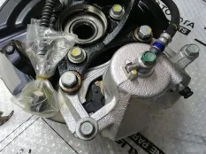 Кулак передний левый Hyundai Elantra 6