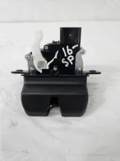 Замок багажника Kia Sportage QL