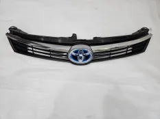 Решетка радиатора Toyota Camry V55
