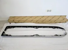 Накладки порогов (ступеней) Toyota Prado 150