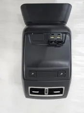 Задняя накладка центр. консоли Lexus RX4