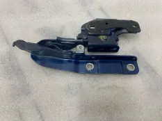 Петля капота правая Infiniti Q50 V37