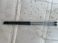 Амортизатор капота Renault Arkana