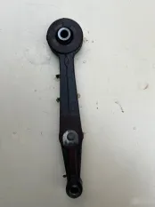 Кронштейн опора редуктора правый Toyota Prado 150