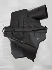 Корпус воздушного фильтра Toyota RAV4 40