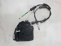 Замок двери задней левой Lexus RX4