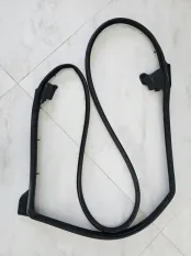 Уплотнитель двери задней левой Lexus RX4