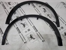 Накладки передних крыльев Lexus RX5