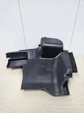 Дефлектор радиатора левый Toyota Land Cruiser 300