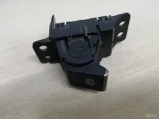 Кнопка стояночного тормоза Lexus ES7