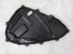 Панель двери задней левой Lexus RX4