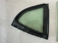 Форточка двери задняя правая Lexus ES6