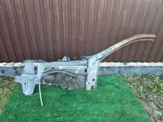 Лонжерон передний левый Renault Arkana