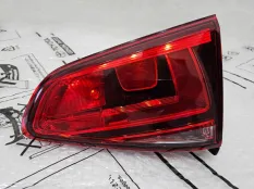 Фонарь внутренний правый Volkswagen Golf 7