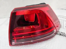 Фонарь внутренний правый Volkswagen Golf 7