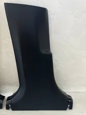 Накладка цент. стойки левая Lexus ES7