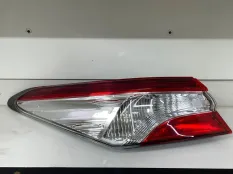 Фонарь внешний левый Toyota Camry V70