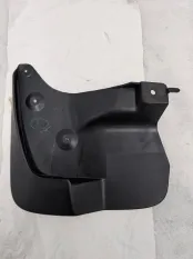 Брызговик передний левый Toyota LC 200