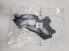 Кронштейн передний бампера правый Renault Arkana