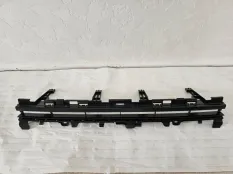 Решетка переднего бампера нижняя Toyota LC 300