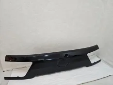 Накладка крышки багажника Toyota LC 300