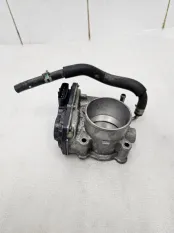 Дроссельная заслонка Toyota RAV4 40