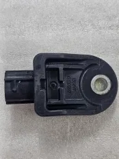 Датчик удара Toyota RAV4 30