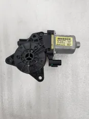 Мотор стеклоподъемника Hyundai Tucson