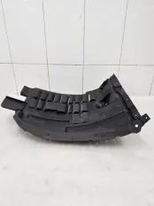 Перед. правая часть подкрылка Toyota LC 300