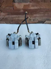 Задние суппорта в сборе Toyota RAV4 40