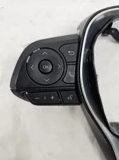 Декор. накладка руля с кнопками Toyota RAV4 XA50