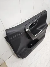 Обшивка двери передней правой Toyota RAV4 XA50