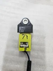 Датчик удара Toyota RAV4 XA50