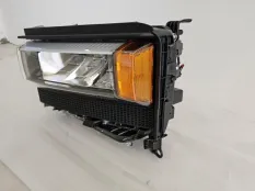 Фара левая Toyota Prado 250