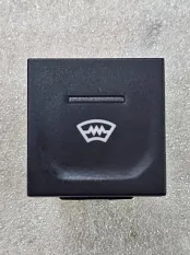 Кнопка обогрева лоб. стекла Renault Duster 2