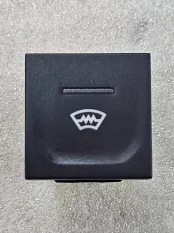 Кнопка обогрева лоб. стекла Renault Duster 2